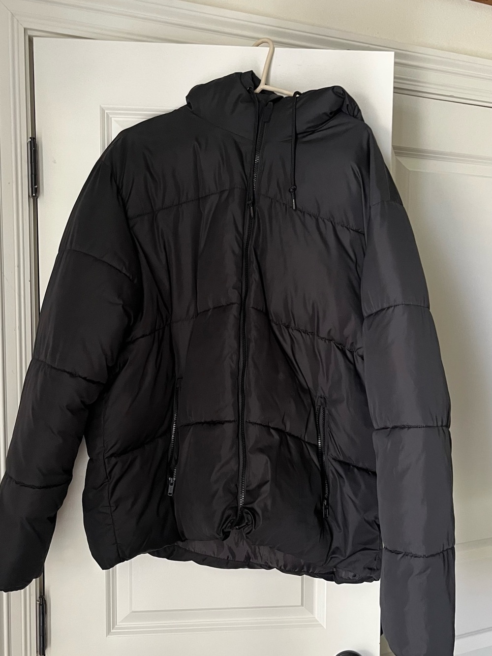 Black puffer hoodie